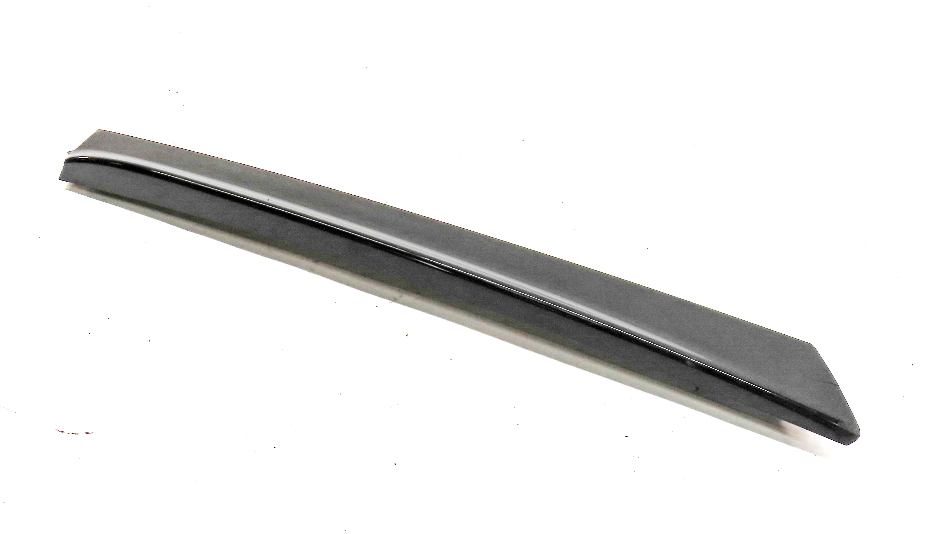 2015 AUDI Q3 (8U) REAR RIGHT WINDOW EDGE TRIM MOULDING — exact item pictured